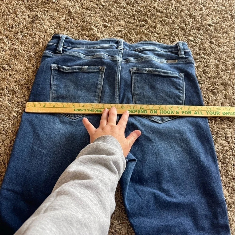 Kancan dark wash crop raw distressed hem stretch jeans
